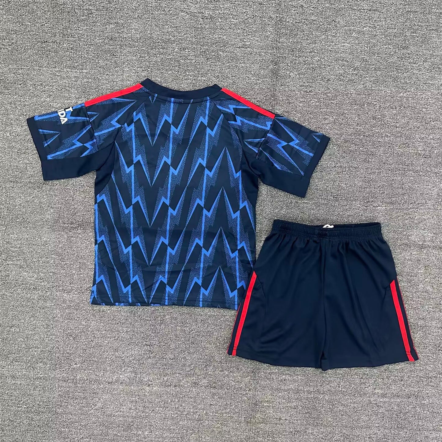 Kit Infantil Arsenal II 2025/26 | Futmantos