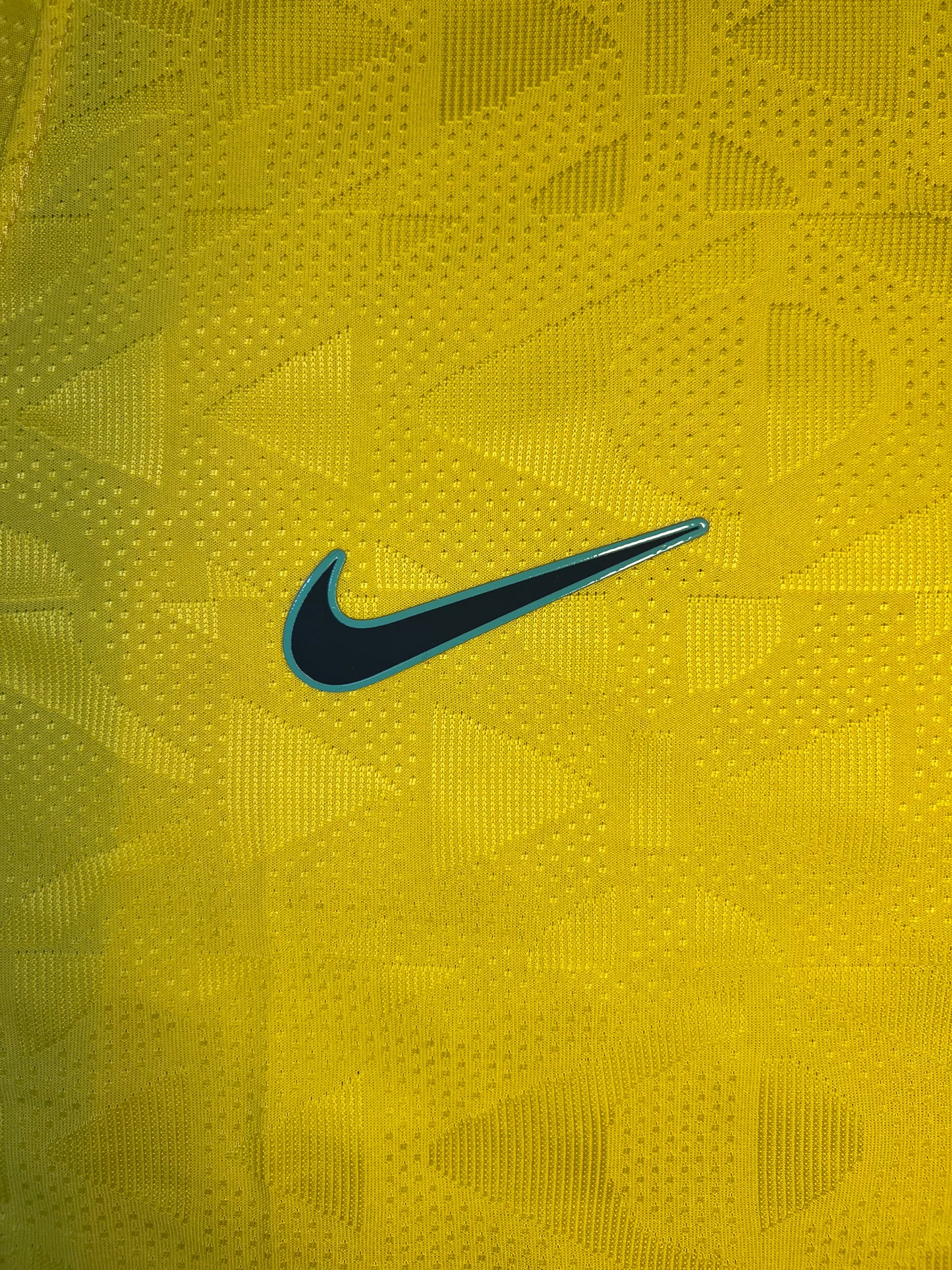 Camisa Brasil I 2026 - Versão Jogador Amarela | FutMantos