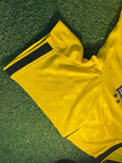 Camisa Brasil I 2026 - Versão Jogador Amarela | FutMantos