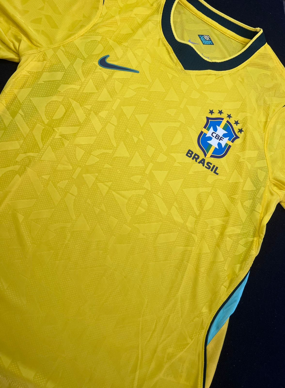 Camisa Brasil 2026 - Versão Jogador Amarela | FutMantos