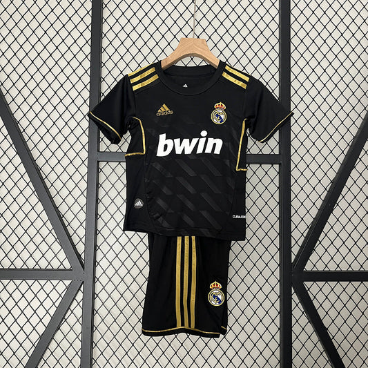Kit Infantil Real Madrid I 2011/12 - Retrô | Futmantos