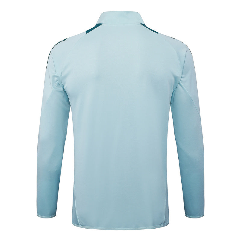 Conjunto de Passeio Cruzeiro 2025 Azul Clara